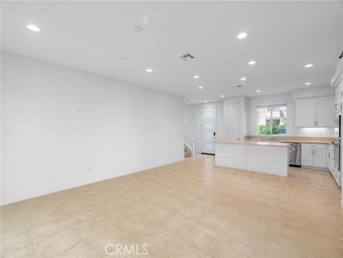 148 Stage , Irvine, CA