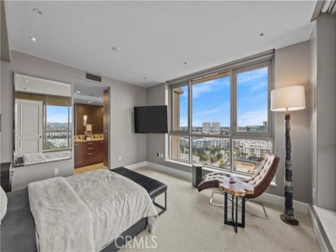 3150 Scholarship , Irvine, CA