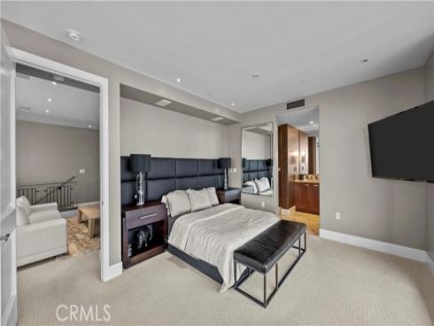 3150 Scholarship , Irvine, CA