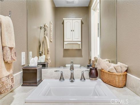 507 Rockefeller , Irvine, CA