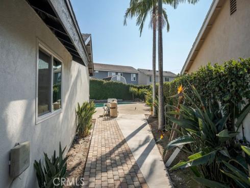 4942 Flagstar Circle, Irvine, CA