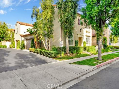 79  Modesto  96 , Irvine, CA