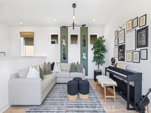 430 Sonia , Irvine, CA