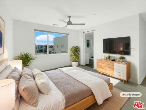 170  Fable  , Irvine, CA