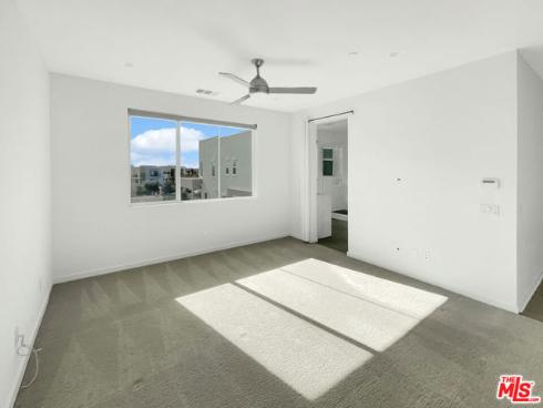 170  Fable  , Irvine, CA