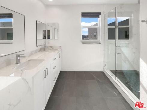 170  Fable  , Irvine, CA