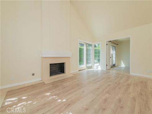 15 Elderberry , Irvine, CA