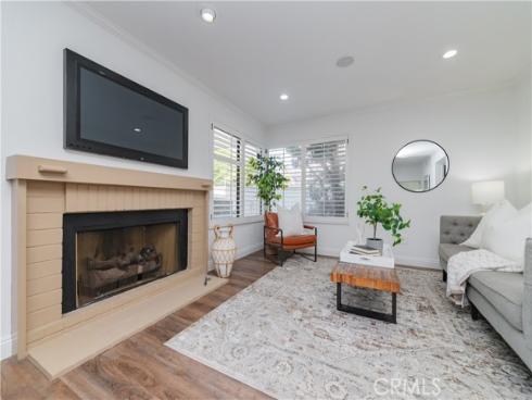 15 Elderberry , Irvine, CA