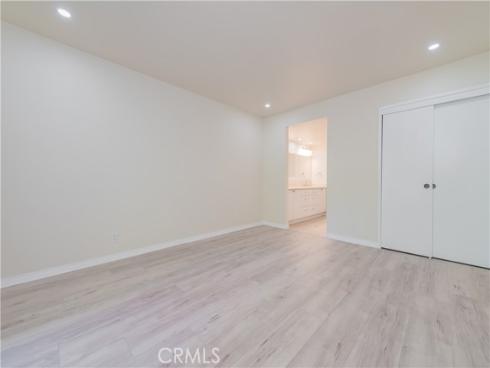 15 Elderberry , Irvine, CA