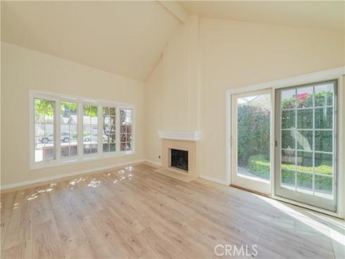 15 Elderberry , Irvine, CA