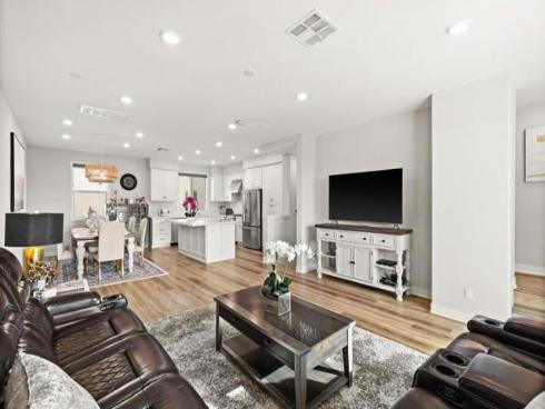 202 Keeper , Irvine, CA