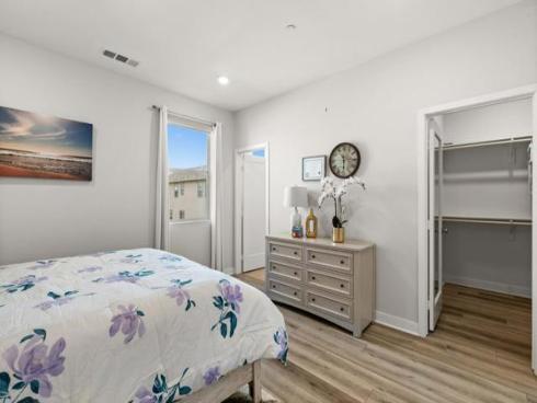 202 Keeper , Irvine, CA