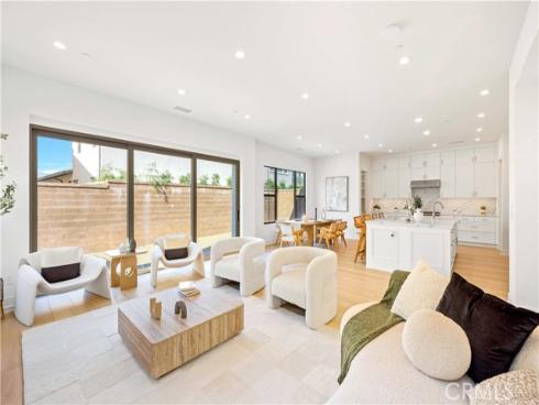 123 Sunnybank , Irvine, CA