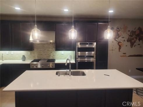 102  Vessel  , Irvine, CA