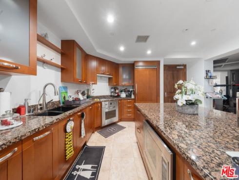 5072 Scholarship , Irvine, CA