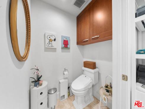 5072 Scholarship , Irvine, CA