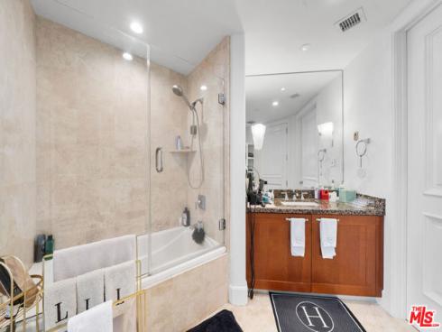 5072 Scholarship , Irvine, CA