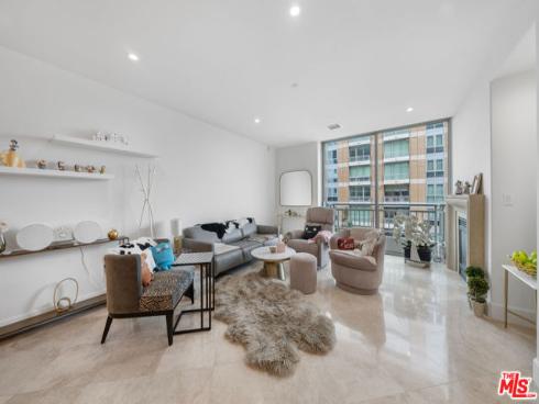 5072 Scholarship , Irvine, CA