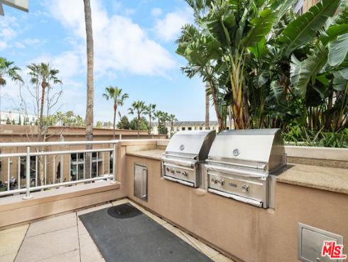 5072 Scholarship , Irvine, CA