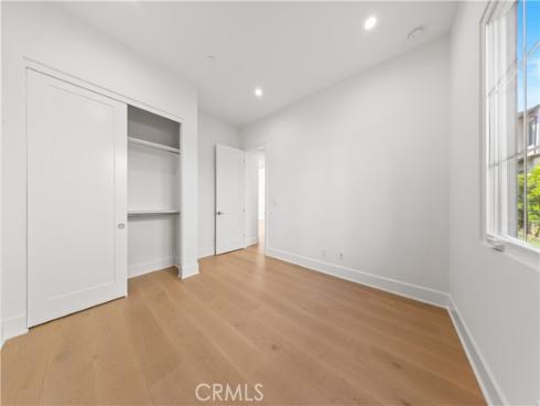 122 Appian Boulevard, Irvine, CA