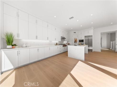 122 Appian Boulevard, Irvine, CA