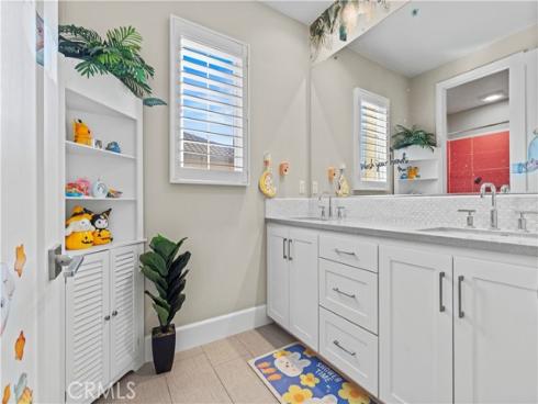 110 Donati , Irvine, CA