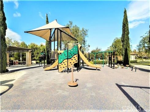 176 Overbrook , Irvine, CA