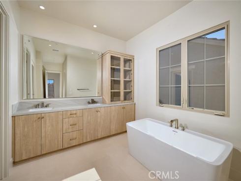 203 Pinnacle , Irvine, CA