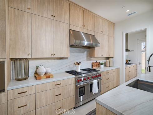 203 Pinnacle , Irvine, CA