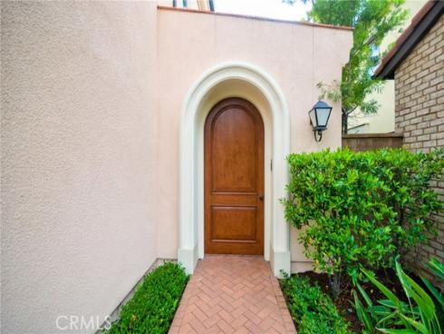 54 Trotter , Irvine, CA