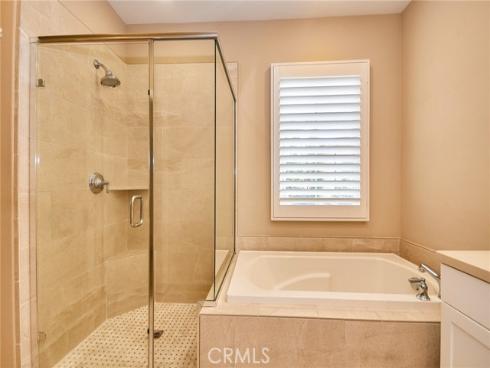 54 Trotter , Irvine, CA