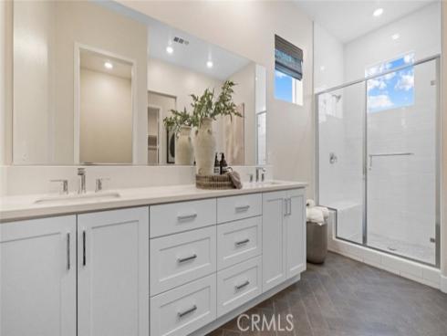 183 Sawbuck , Irvine, CA