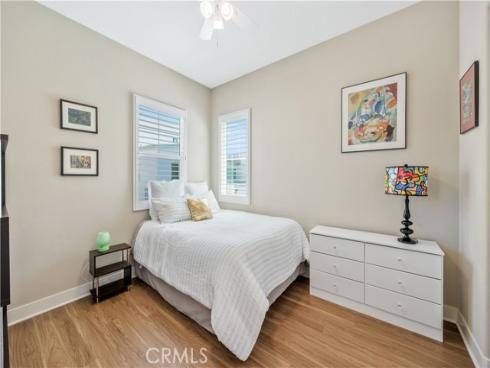 122 Scale , Irvine, CA