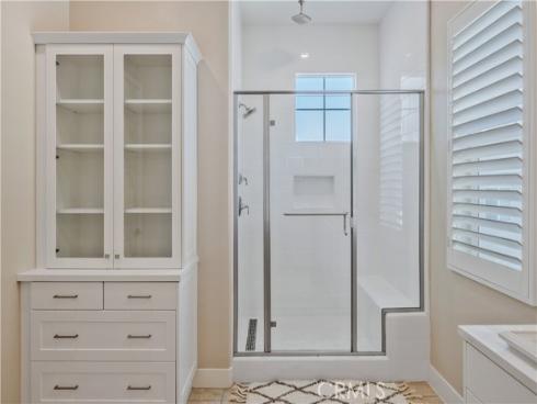 122 Scale , Irvine, CA