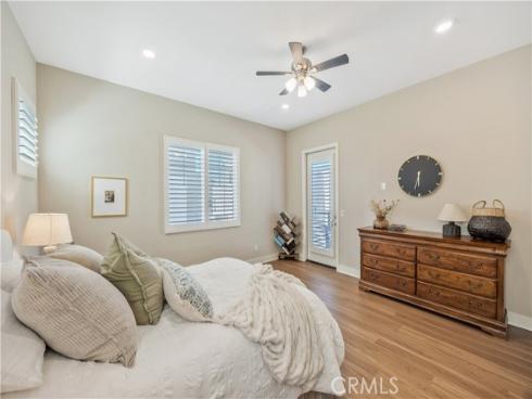 122 Scale , Irvine, CA