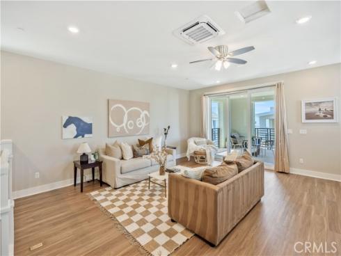 122 Scale , Irvine, CA