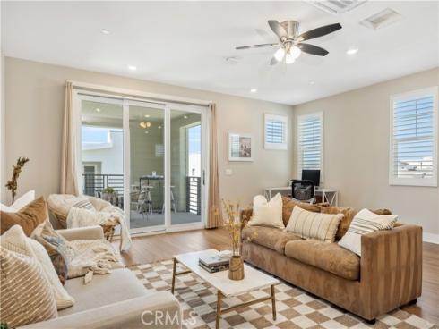 122 Scale , Irvine, CA