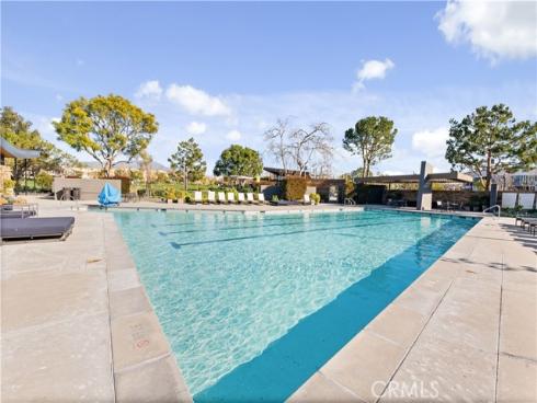 122 Scale , Irvine, CA