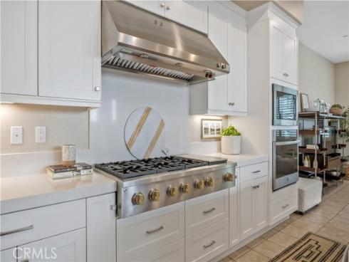 122 Scale , Irvine, CA