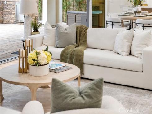 110  Pixel  , Irvine, CA