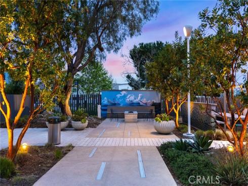 110  Pixel  , Irvine, CA