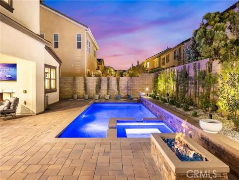 110  Pixel  , Irvine, CA