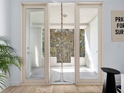 2233 Martin 212 , Irvine, CA