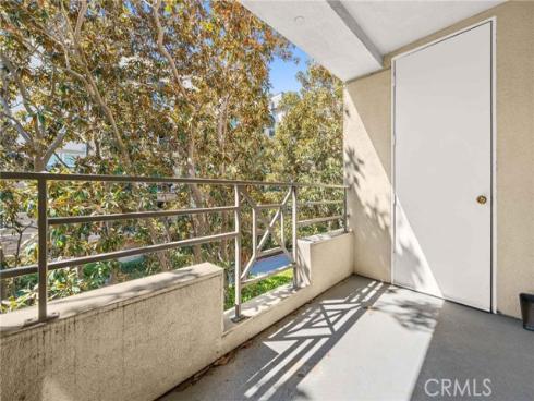 2233 Martin 212 , Irvine, CA