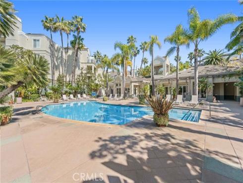 2233 Martin 212 , Irvine, CA