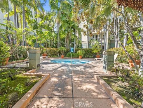 2233 Martin 212 , Irvine, CA