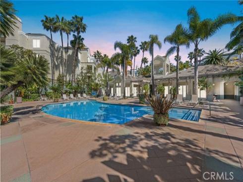 2233 Martin 212 , Irvine, CA