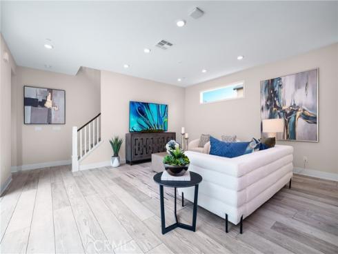 130 Chorus , Irvine, CA