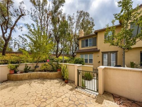 97 Sapphire 39 , Irvine, CA