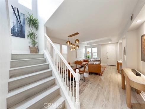 6 Teardrop , Irvine, CA